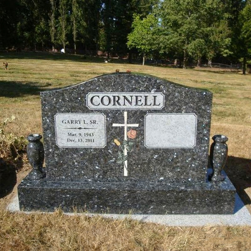 Kříž Rose-Pattern Žulový společník náhrobek